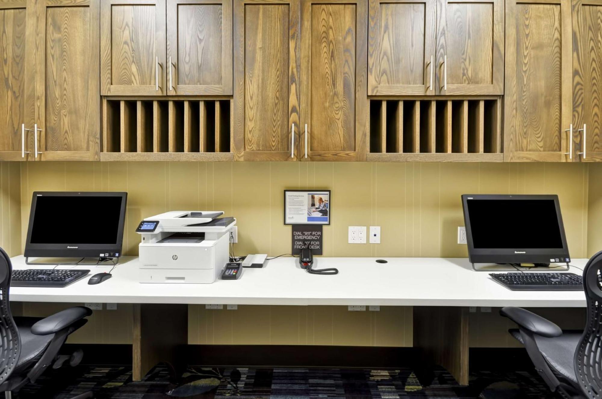 Hilton Garden Inn Detroit Troy Zewnętrze zdjęcie